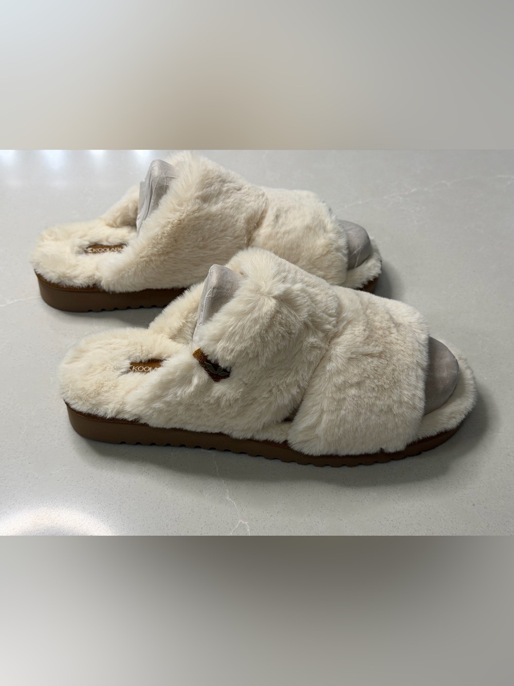 Koolaburra by UGG Batya Faux Fur Slide Slippers Off-White Cream Cozy Soft Size 8